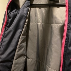 160センチから170センチ　中綿 ダウン　adidas  Lサイズ  ジャンパー ウインドブレーカー の画像