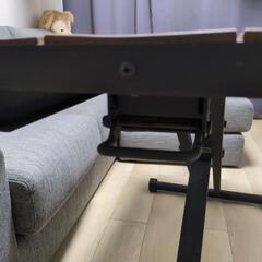 昇降式テーブルの画像