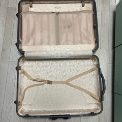 キャリーケースの画像