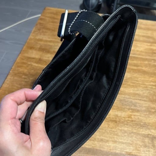 coachショルダーバックメンズ