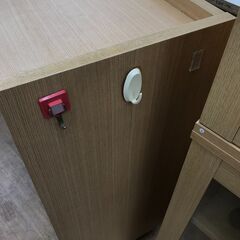 ☆ジモティ割あり☆ 食器棚 ブラウン H182×W90×D42 クリーニング済み KJ8013 (リユースのサカイ) 春日部の収納家具《食器棚 、キッチン収納》の中古あげます・譲ります｜ジモティーで不用品の処分