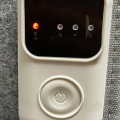 （取引進行中）【3/11まで】オフィス用品売ります！パネルヒーター【手渡し・価格相談可】の画像