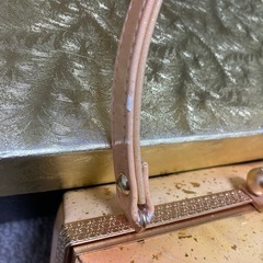 金色 花柄 和装用ハンドバッグ 箱付き成人式　バッグ　金ラメ　キンワシ　合皮の画像