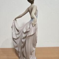 リヤドロ美品　踊る少女の画像