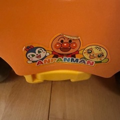 アンパンマン乗り物玩具(よくばりビジーカー)の画像