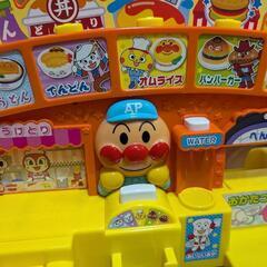 アンパンマンフードコートの画像