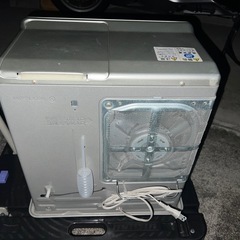 【お譲り先決定しました】アラジン　石油ファンヒーター の画像