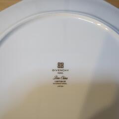 ★GIVENCHY お皿1枚  新品・未使用の画像