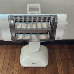 ダイキン　セラムヒート　ホワイト　遠赤外線暖房機　の画像
