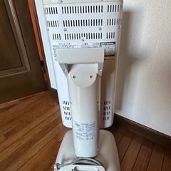 ダイキン　セラムヒート　ホワイト　遠赤外線暖房機　の画像