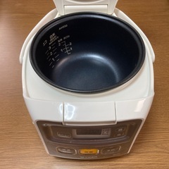 炊飯器の画像