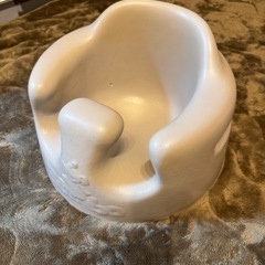 Bumbo バンボベビーソファー