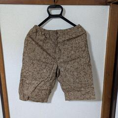 【未使用】柄ハーフパンツ　Mサイズ　