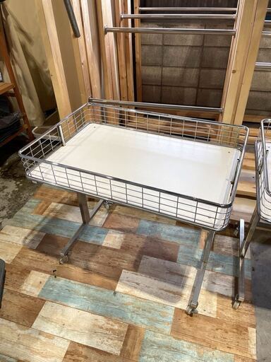 ①業務用ワゴン　キャスター付き　900×595×780　店舗用品　展示　ワゴン
