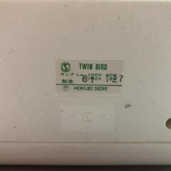 値下げ【松本市引き取り限定】⭐未使用品⭐TWINBIRDスタンドライトの画像
