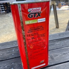 カストロール　エンジンオイル　10W-30 4Lの画像
