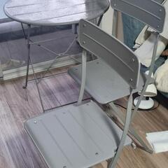 IKEA テーブル+チェア2, 屋外用, 65 cmの画像