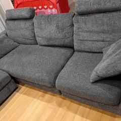 【お話中】即決で4万円、取りに来る場合3万に致します。三人掛けカウチソファ　　