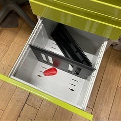 インキャビネット キャスター付き グリーン 金属製 美品 の画像