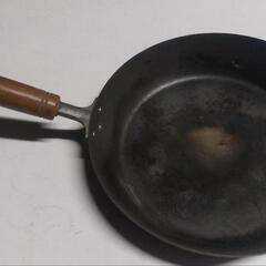 チタン製フライパン 日本製