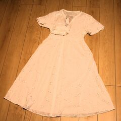 【新品】GU　コットンレースワンピース　（半袖）　サイズM