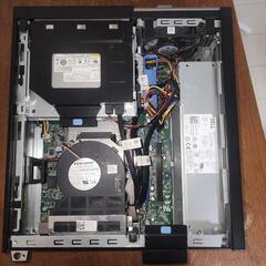 　パソコン　グラボ付きPCセット　机とイヤフォンは違います。の画像