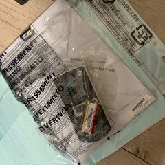 短焦点プロジェクター&予備ランプのセットの画像