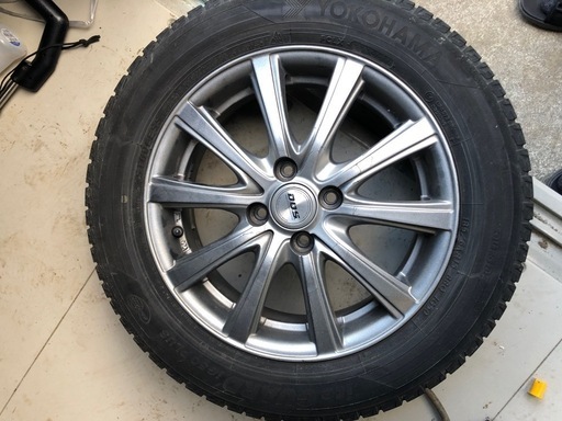 スタッドレスタイヤ・ホイールセット 4本 ヨコハマ185/65 R15　普通車