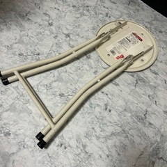 折りたたみ可能　ウォールディング　スツール　椅子の画像