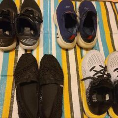 new balanceスニーカー　ワークマン　TOMS