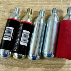 CO2ボンベ