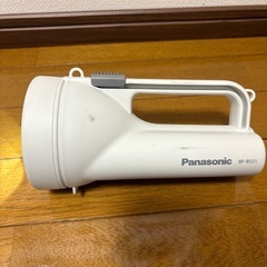 パナソニック LED懐中電灯 強力ライト BF-BS01P-W（...