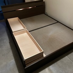 フランスベッド　クイーンサイズ　フレームのみ
