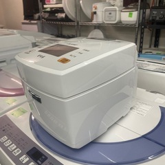 配送可能　保証付き 三菱電機 MITSUBISHI ELECTRIC IH炊飯器 5.5合炊き 炭炊釜 ピュアホワイト NJ-VE106-Wの画像
