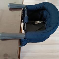 Inglesina テーブルチェア　ベビーチェア　テーブルに取り...