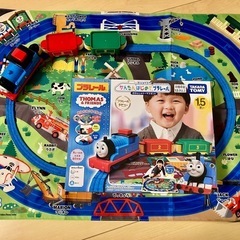 タカラトミー 『 プラレール トーマス ぷっしゅでゴー! かんたんはじめてプラレール きかんしゃトーマスセット 』の画像