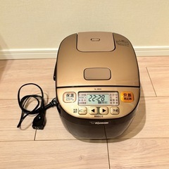 象印 炊飯機 マイコン式 3合 
NL-BB05-TM