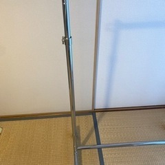 ハンガーラックの画像
