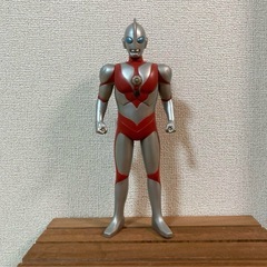 ウルトラマンパワード　人形　フィギュア　送料込み