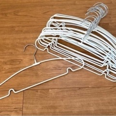 ！美品！ニトリ　レディースハンガー15本