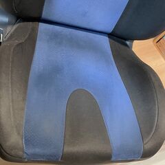 インプレッサ WRXSTI 涙目 純正運転席側シート　スバルの画像