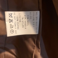 BARNEYS NEW YORKのMサイズのコートの画像