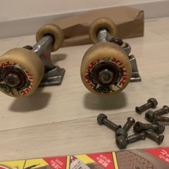 スケボーとメンテナンスセットの画像