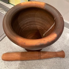 パパイヤサラダ用臼と木棒の画像