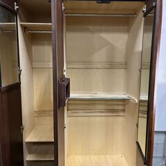 楽天市場】ワードローブ クローゼット 幅60cm スリム 木製 洋服タンス 洋服掛け 扉付き ロッカータンス 大川家具 洋服 収納 チェスト  大容量収納 洋服ダンス 服吊り ハンガーラック 完成品 隙間収納 白 ホワイト ブラウン ナチュラル 木目調 おしゃれ 北欧 シンプル 