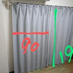 カーテンの画像