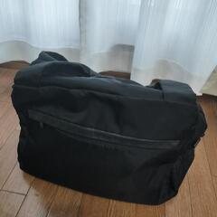 【ジム用スポーツバッグ】超軽量・マチ付き黒