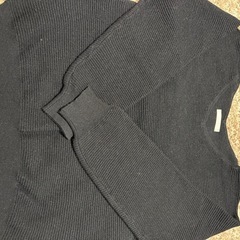 ニット４枚ジャケット１枚の画像