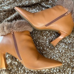 べジュブーツの画像