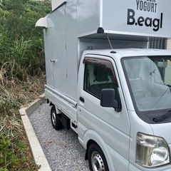 キッチンカーの画像